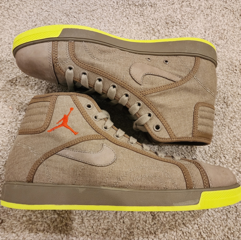 RARE Jordan Sky High Canvas 'Grit Volt'